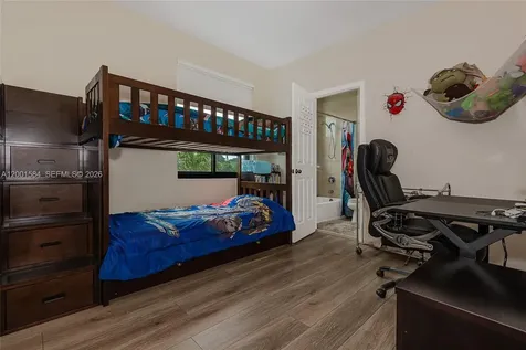 5235 SW 38th Avenue Hollywood FL 33312