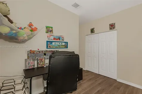 5235 SW 38th Avenue Hollywood FL 33312