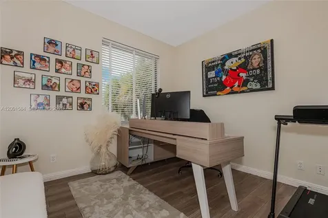 5235 SW 38th Avenue Hollywood FL 33312
