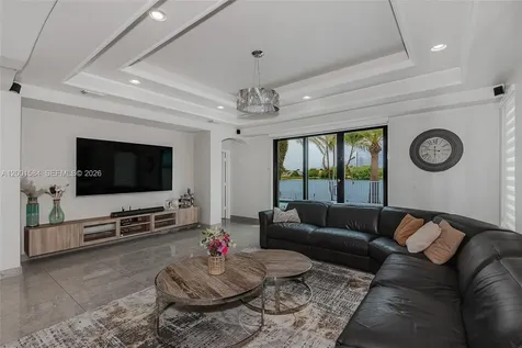 5235 SW 38th Avenue Hollywood FL 33312