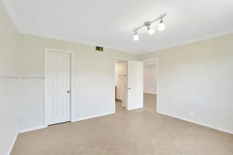 1950 N Andrews Avenue Wilton Manors FL 33311