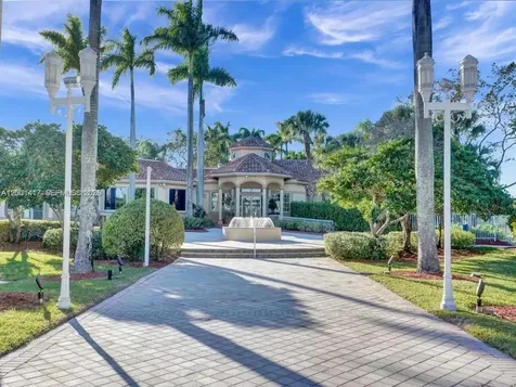 781 NW 170th Terrace Pembroke Pines FL 33028