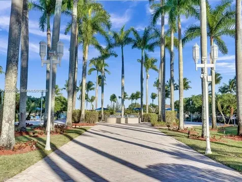 781 NW 170th Terrace Pembroke Pines FL 33028