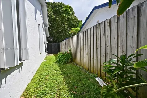 13931 SW 105th Street Miami FL 33186