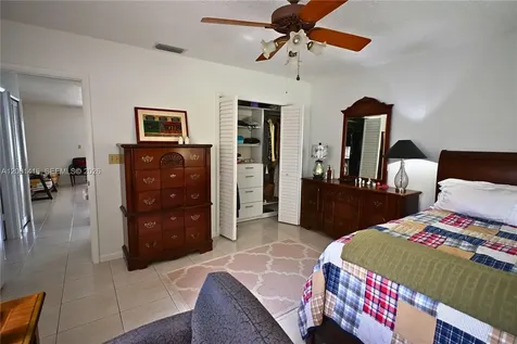 13931 SW 105th Street Miami FL 33186