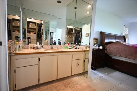 13931 SW 105th Street Miami FL 33186