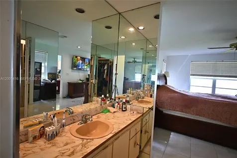 13931 SW 105th Street Miami FL 33186