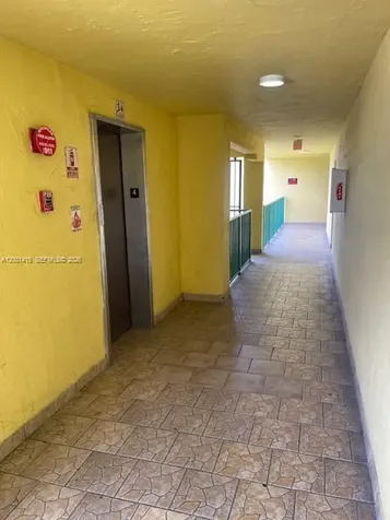 606 W 81st Street Hialeah FL 33014