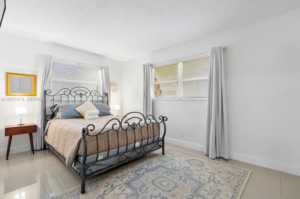5800 NE 18th Avenue Fort Lauderdale FL 33334