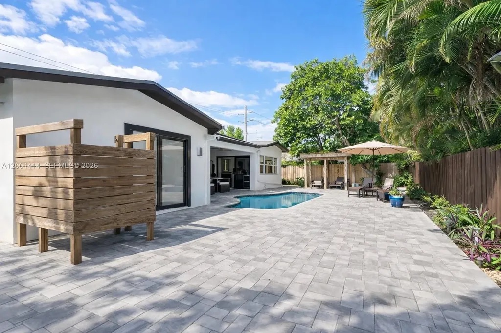5800 NE 18th Avenue Fort Lauderdale FL 33334