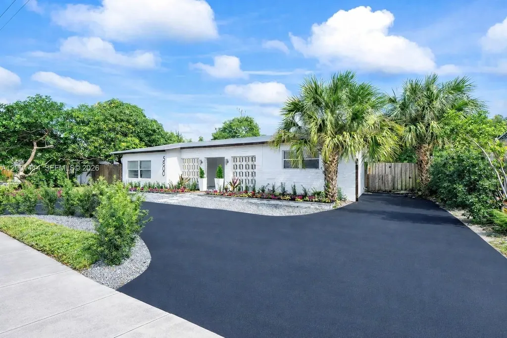 5800 NE 18th Avenue Fort Lauderdale FL 33334