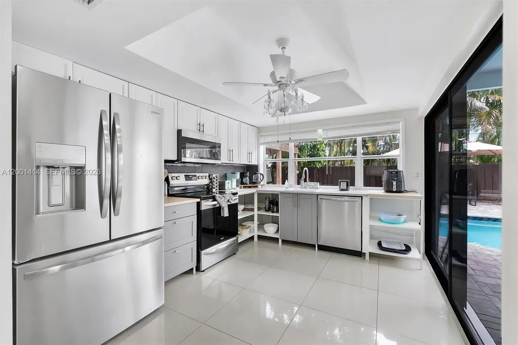 5800 NE 18th Avenue Fort Lauderdale FL 33334