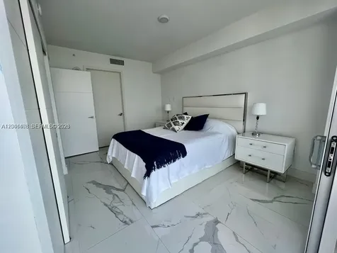9521 E Bay Harbor Drive Bay Harbor Islands FL 33154