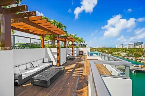 9521 E Bay Harbor Drive Bay Harbor Islands FL 33154