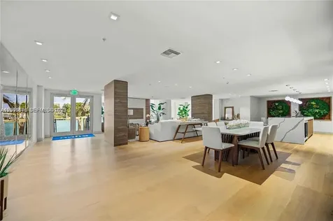 9521 E Bay Harbor Drive Bay Harbor Islands FL 33154