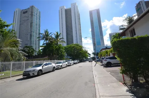 334 NE 26th Terrace Miami FL 33137
