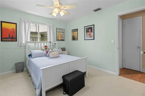 5040 SW 94th Terrace Cooper City FL 33328