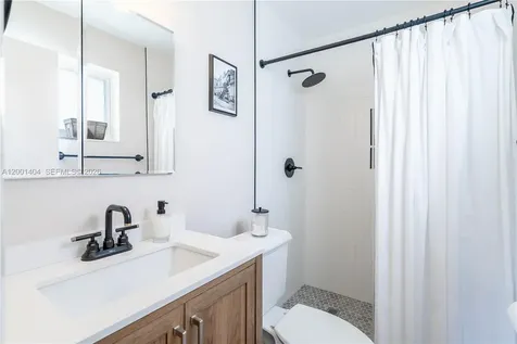 5040 SW 94th Terrace Cooper City FL 33328