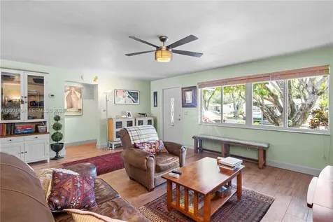 5040 SW 94th Terrace Cooper City FL 33328