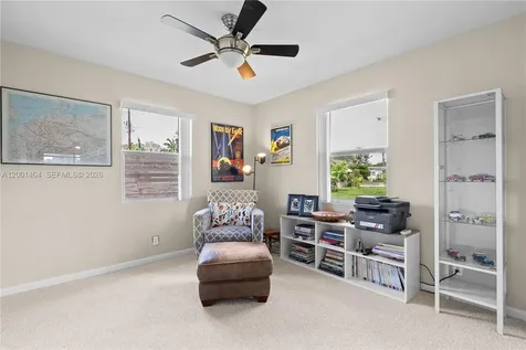 5040 SW 94th Terrace Cooper City FL 33328