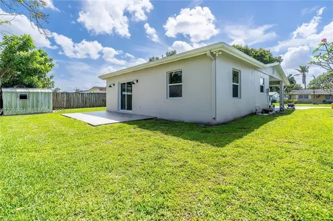 5040 SW 94th Terrace Cooper City FL 33328