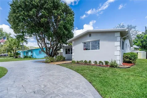 5040 SW 94th Terrace Cooper City FL 33328