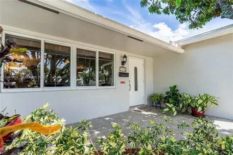 5040 SW 94th Terrace Cooper City FL 33328