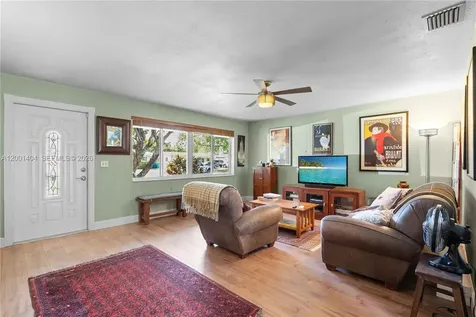 5040 SW 94th Terrace Cooper City FL 33328