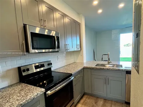 9123 SW 227th Street Cutler Bay FL 33190