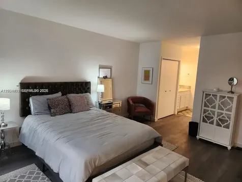 5700 Collins Avenue Miami Beach FL 33140