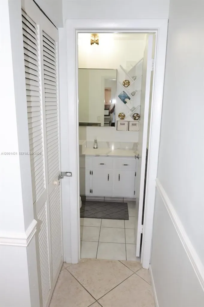1569 Shaker Circle Wellington FL 33414