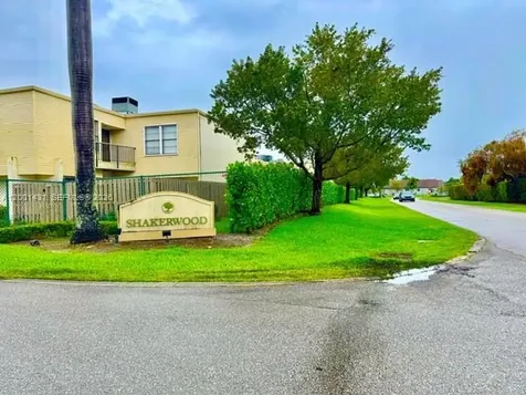 1569 Shaker Circle Wellington FL 33414