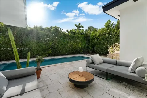 7501 W Adventure Avenue North Bay Village FL 33141