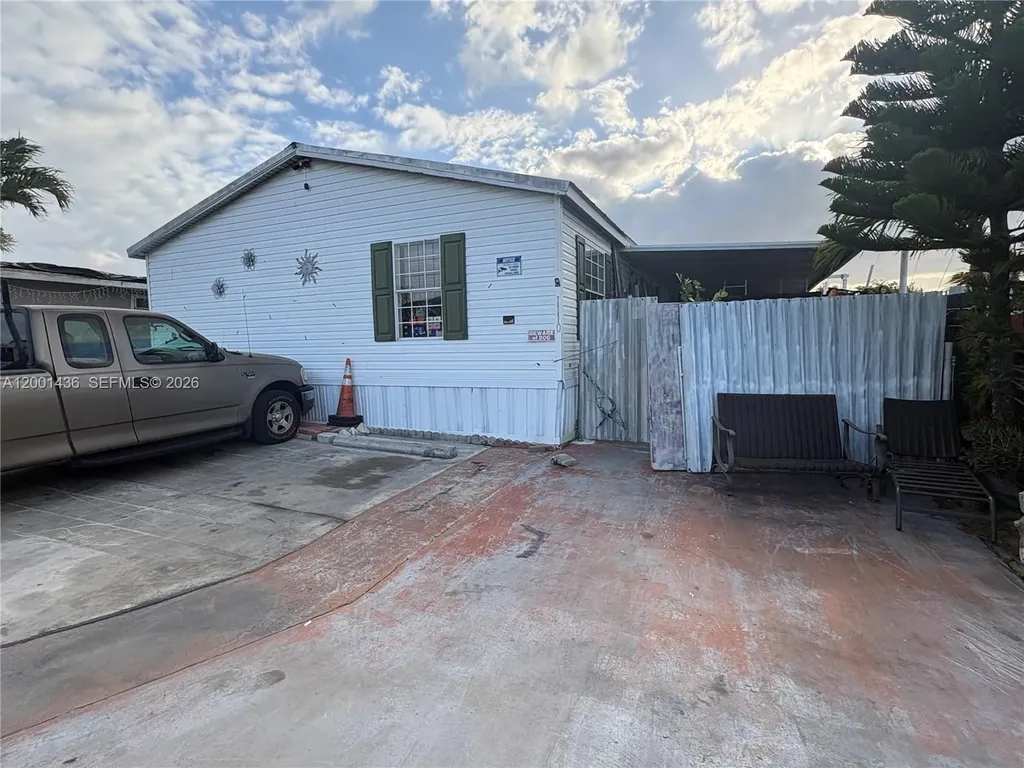 1110 SW 131 Place Miami FL 33184