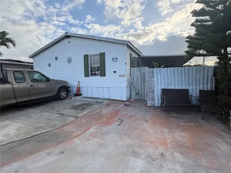 1110 SW 131 Place Miami FL 33184
