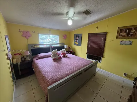 1110 SW 131 Place Miami FL 33184