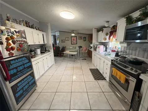 1110 SW 131 Place Miami FL 33184