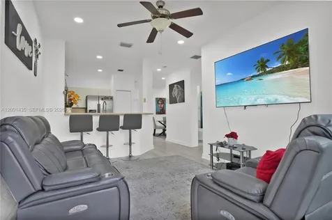 1432 SE 25th Avenue Homestead FL 33035