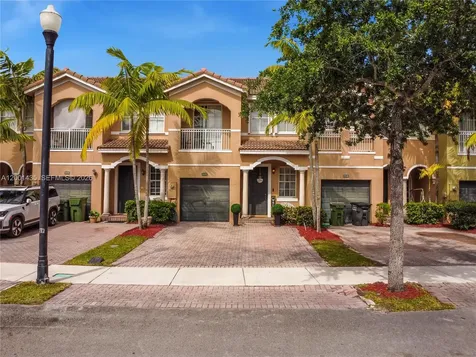 1432 SE 25th Avenue Homestead FL 33035