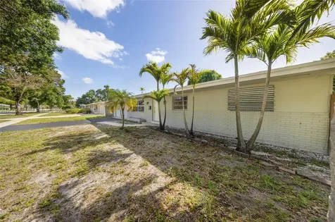 1320 NW 72nd Avenue Plantation FL 33313