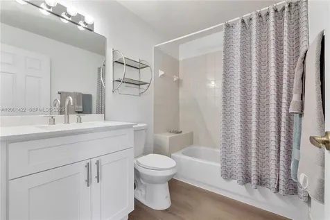5661 NW 125th Avenue Coral Springs FL 33076