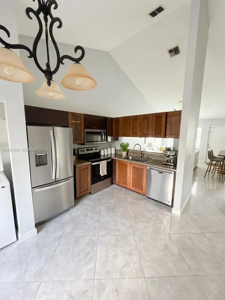 7431 Tam Oshanter Boulevard North Lauderdale FL 33068
