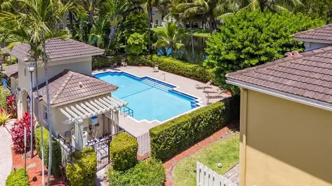2851 W Prospect Road Tamarac FL 33309