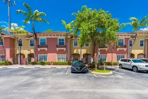 2851 W Prospect Road Tamarac FL 33309