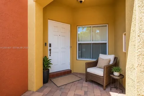 2851 W Prospect Road Tamarac FL 33309