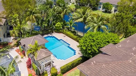 2851 W Prospect Road Tamarac FL 33309