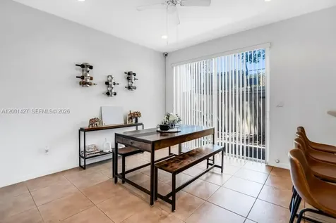 2851 W Prospect Road Tamarac FL 33309