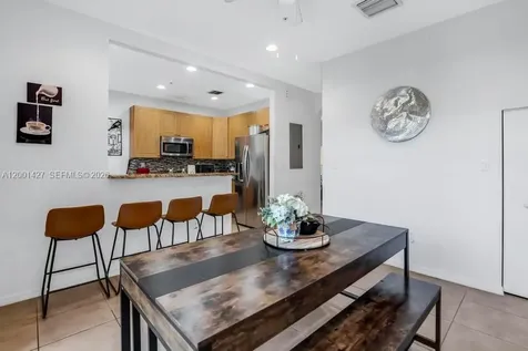 2851 W Prospect Road Tamarac FL 33309