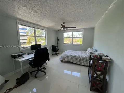 8245 Lake Drive Doral FL 33166