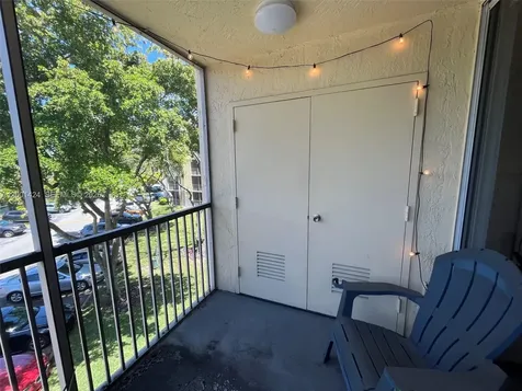 8245 Lake Drive Doral FL 33166